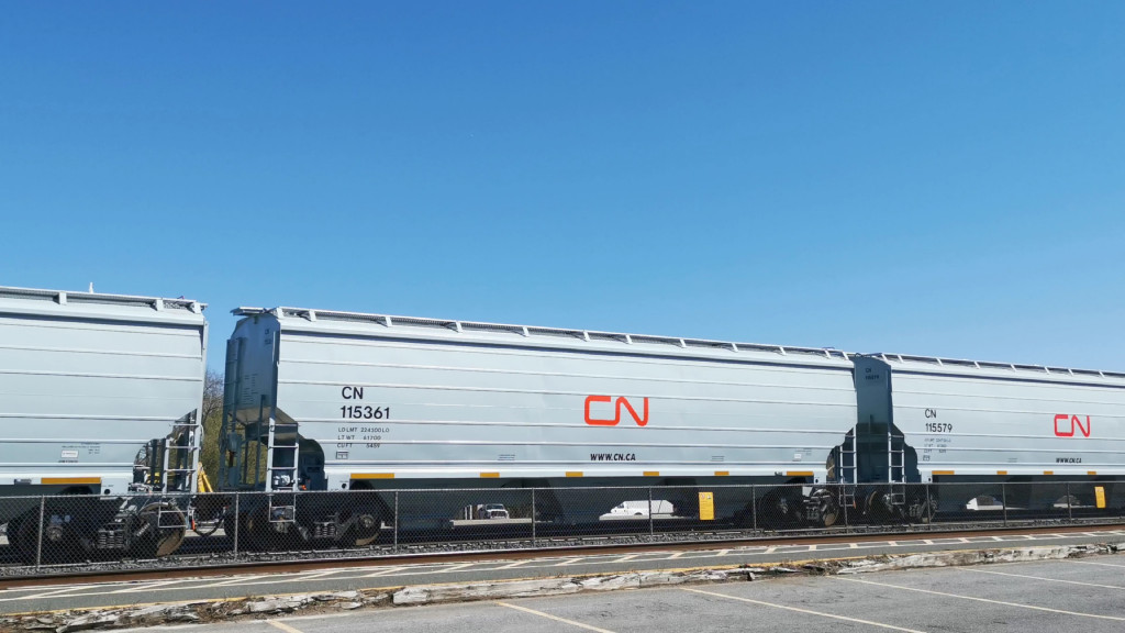 CN 115361